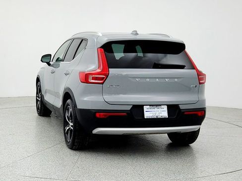 Certified 2025 Volvo XC40 B5 Core image 6