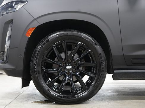 Used 2021 Cadillac Escalade Sport w/ Driver Assist Tech Package RWD image 39