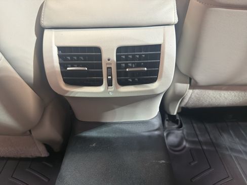 Used 2013 Acura TL w/ Technology Package FWD image 29