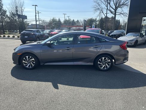 Used 2016 Honda Civic EX image 3