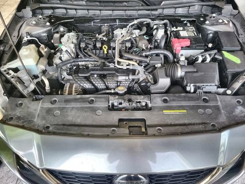 Used 2022 Nissan Altima 2.5 SR FWD image 25