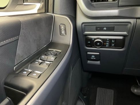 New 2025 Ford F150 XLT w/ Equipment Group 301A Standard image 20