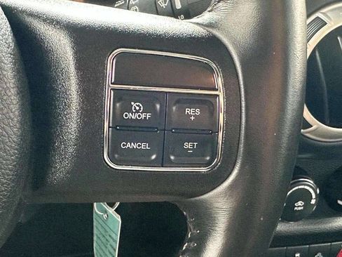 Used 2015 Jeep Wrangler Unlimited Rubicon w/ Dual Top Group image 27