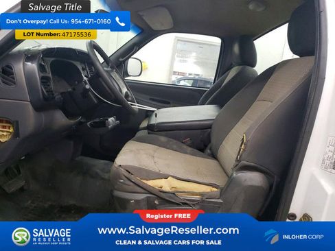 Used 2001 Dodge Ram 1500 Truck 2WD Regular Cab image 9