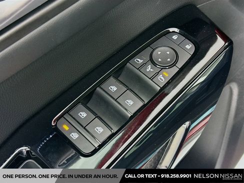 New 2026 Nissan Pathfinder Platinum AWD/4WD image 17