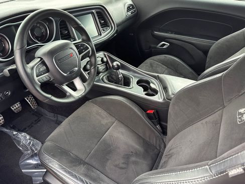 Used 2016 Dodge Challenger R/T Scat Pack image 4