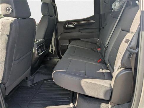 New 2025 GMC Sierra 1500 Elevation image 16