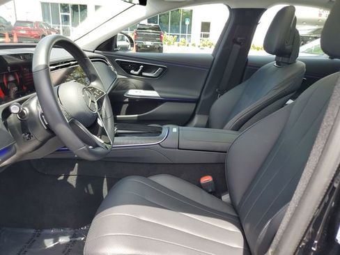 Used 2026 Mercedes-Benz E 350 Sedan w/ Winter Package image 18