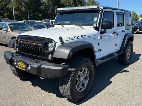 Used 2017 Jeep Wrangler Unlimited Rubicon w/ Connectivity Group AWD/4WD image 1