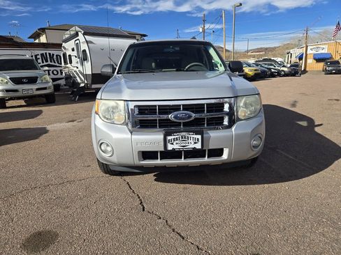 Used 2008 Ford Escape XLT image 2