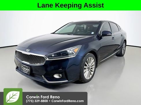Used 2017 Kia Cadenza Premium w/ Luxury Package image 3
