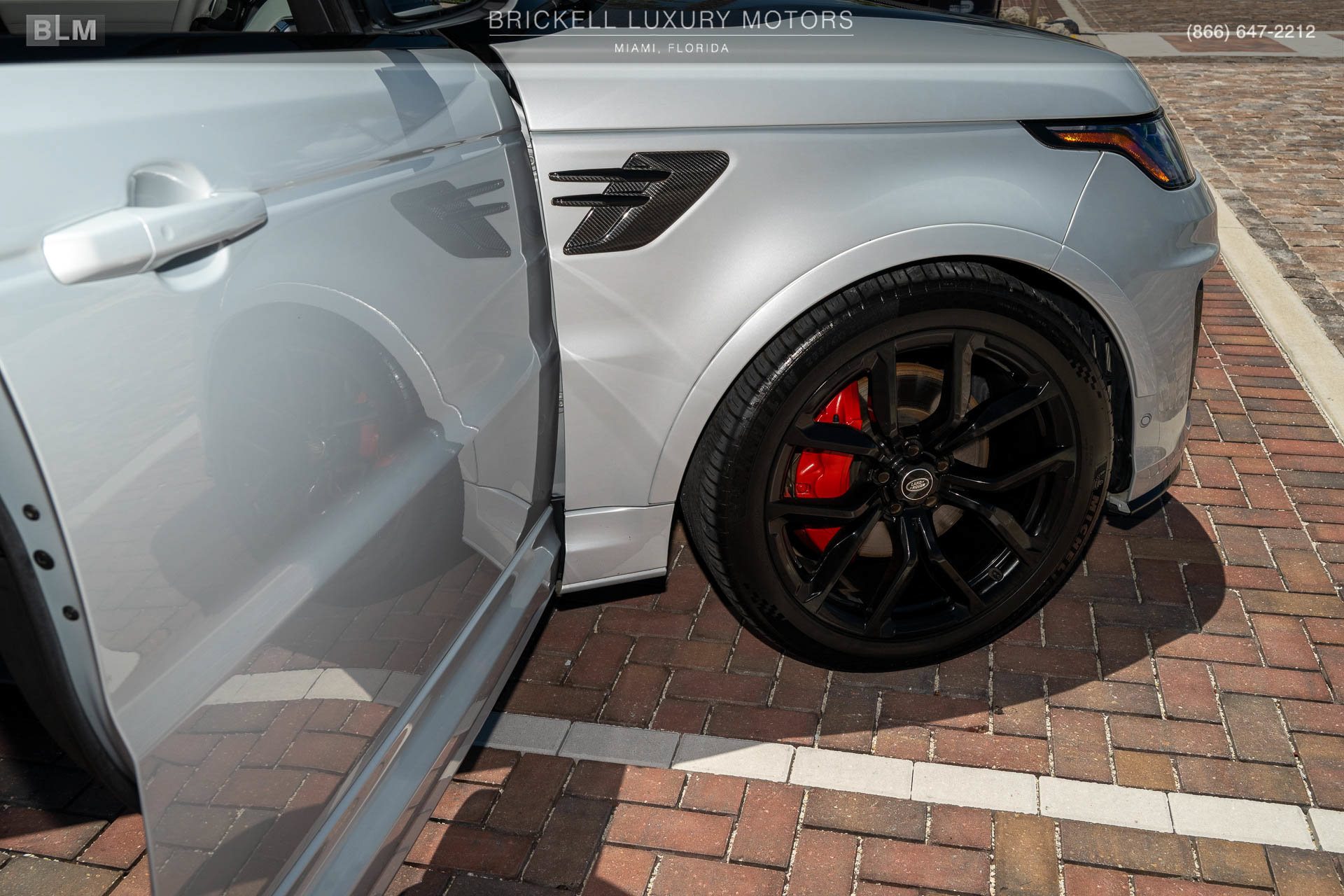 Used 2022 Land Rover Range Rover Sport SVR Carbon Edition AWD/4WD image 62