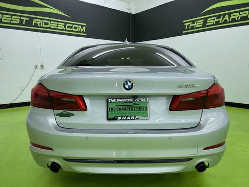 Used 2019 BMW 530e xDrive w/ Convenience Package image 8