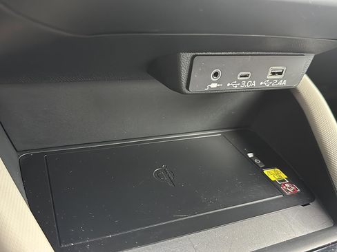 Certified 2025 Subaru Forester Limited w/ Protection Package (1PH) image 40