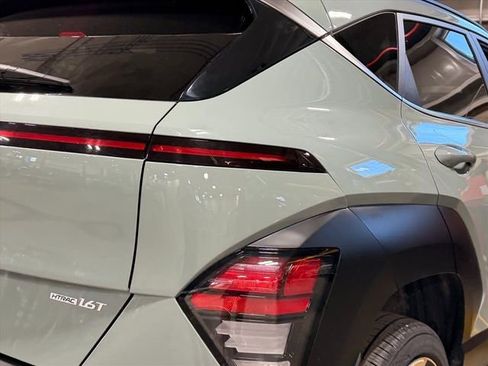 Used 2024 Hyundai Kona Limited image 26