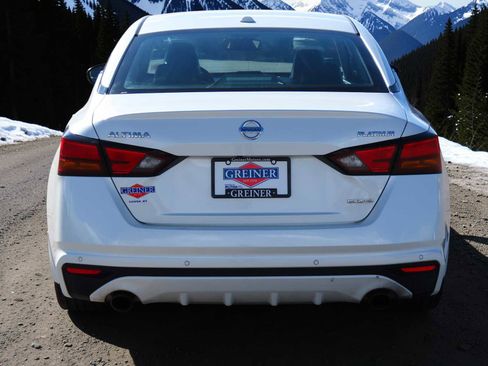 Used 2020 Nissan Altima 2.0 Platinum image 5