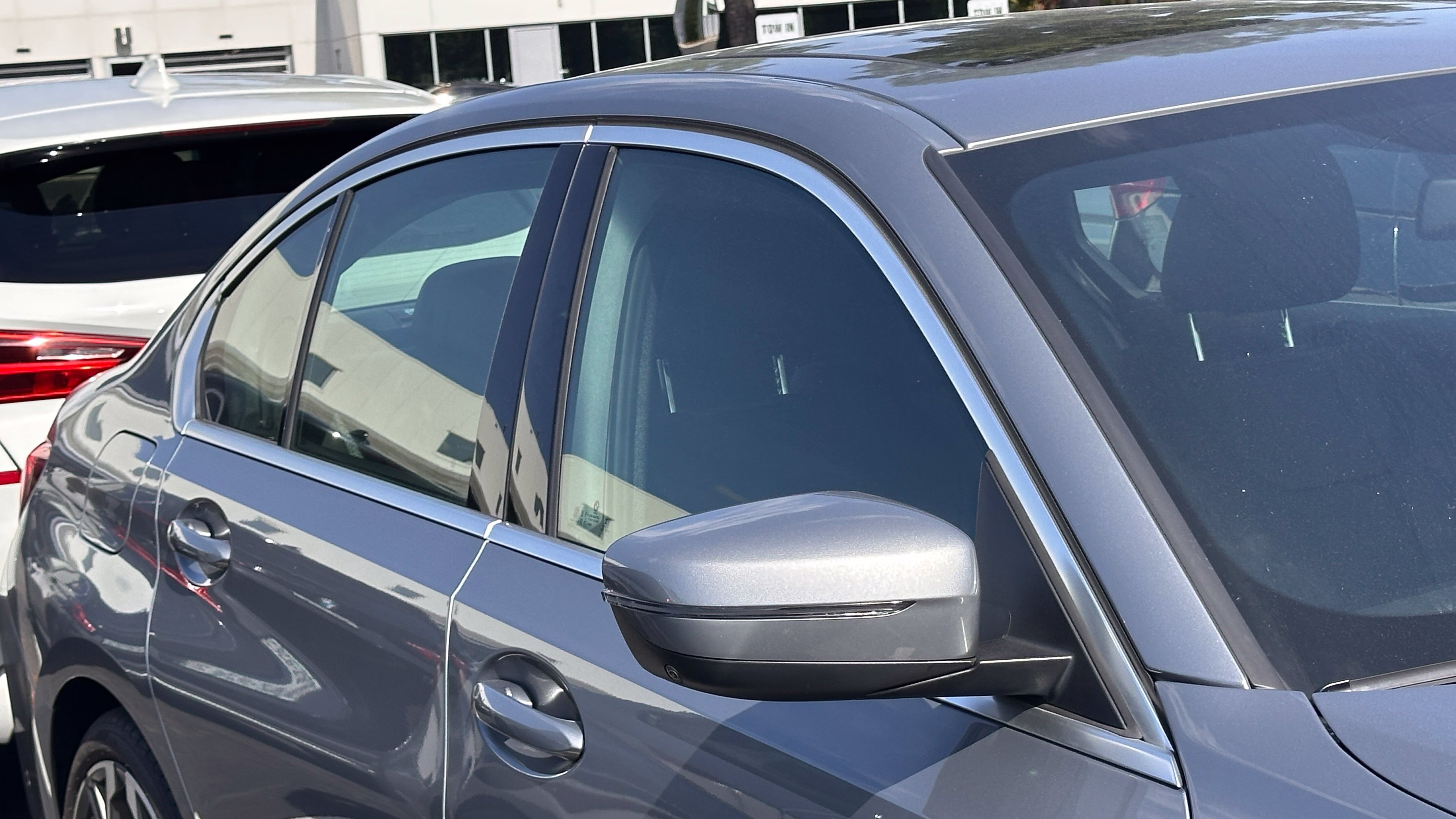 Used 2025 BMW 330i Sedan RWD image 3