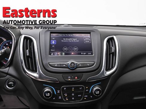 Used 2023 Chevrolet Equinox LT FWD image 12