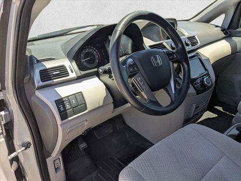 Used 2016 Honda Odyssey SE image 14