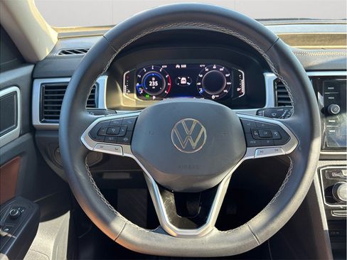 Used 2022 Volkswagen Atlas SE FWD image 25