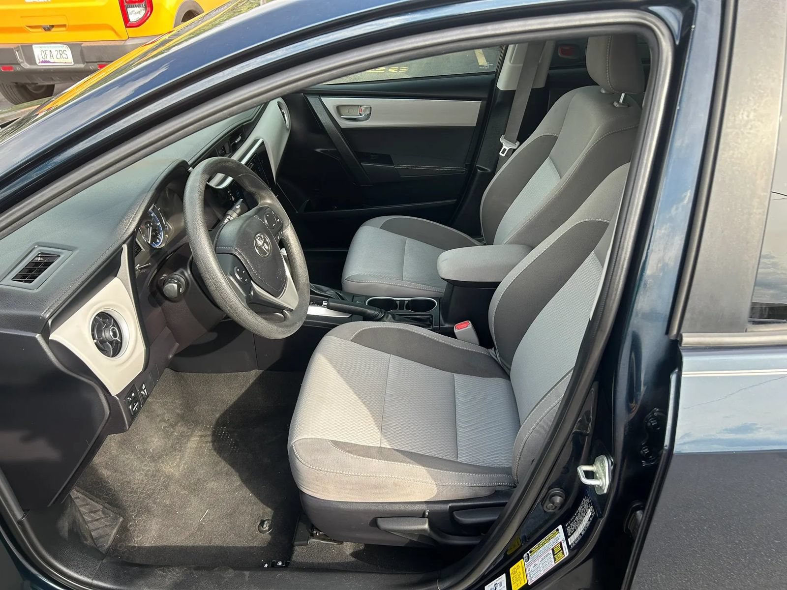Used 2019 Toyota Corolla LE FWD image 10