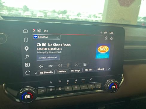 Used 2025 GMC Canyon AT4 AWD/4WD image 11