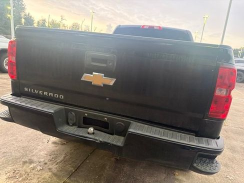 Used 2018 Chevrolet Silverado 1500 Custom w/ Custom Convenience Package RWD image 13