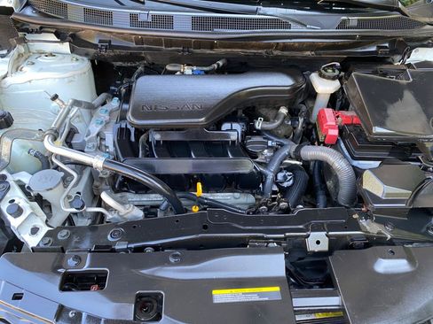Used 2018 Nissan Rogue Sport AWD image 12