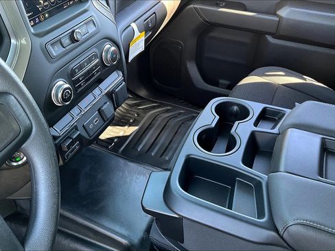 New 2025 GMC Sierra 3500 Pro w/ Convenience Package image 8