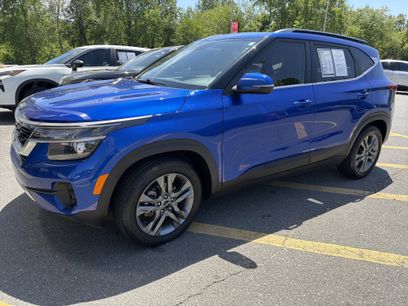 Used 2023 Kia Seltos S w/ Navigation Package
