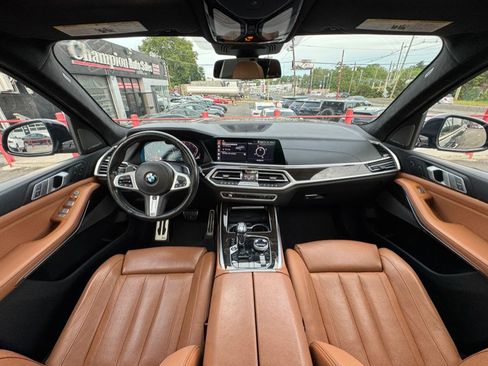 Used 2019 BMW X7 xDrive50i w/ M Sport Package AWD/4WD image 48