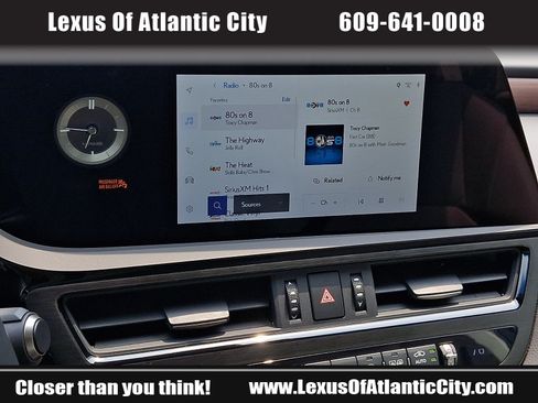 Used 2025 Lexus ES 300h w/ Premium Package FWD image 17