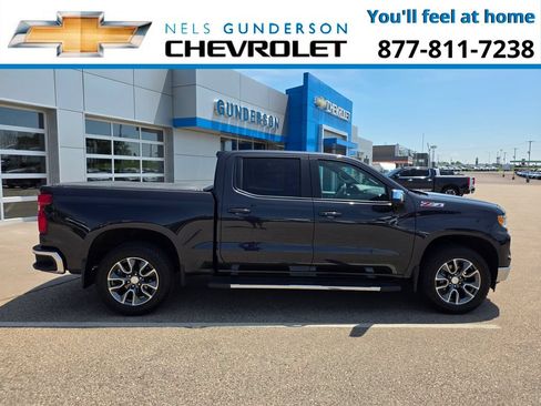 Certified 2024 Chevrolet Silverado 1500 LT AWD/4WD image 8