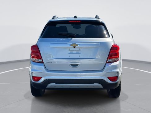 Used 2022 Chevrolet Trax LT w/ LT Convenience Package image 6