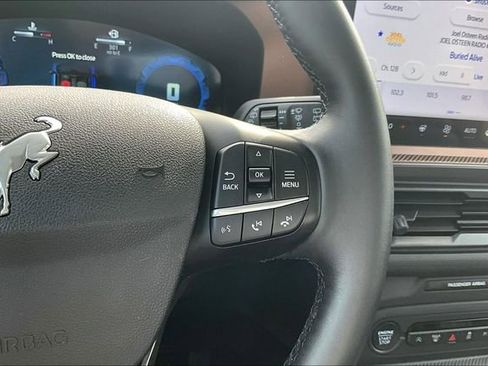 Used 2025 Ford Bronco Sport Outer Banks w/ Outer Banks Tech Package+ AWD/4WD image 19