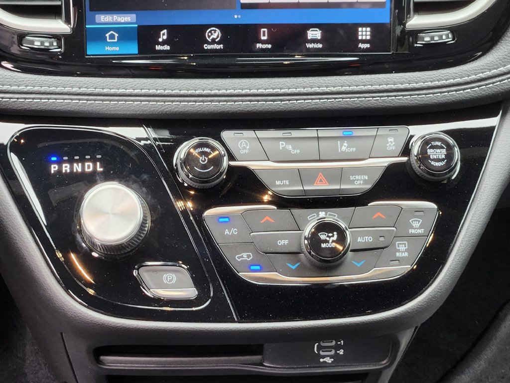 New 2027 Chrysler Pacifica Select AWD/4WD image 20