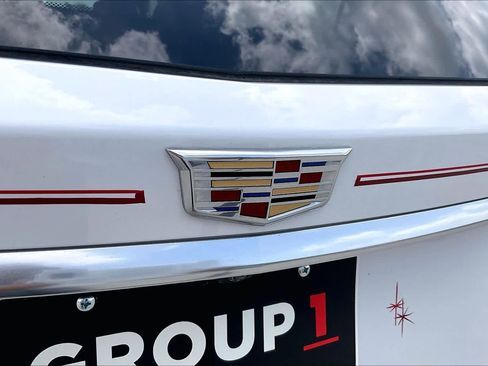 Used 2024 Cadillac XT6 Premium Luxury w/ LPO, Floor Liner Package FWD image 31