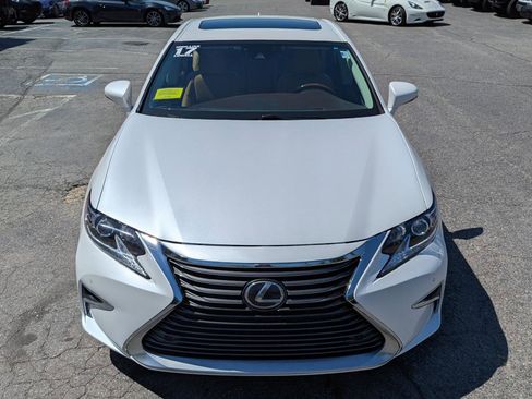 Used 2017 Lexus ES 350 w/ Premium Package FWD image 3