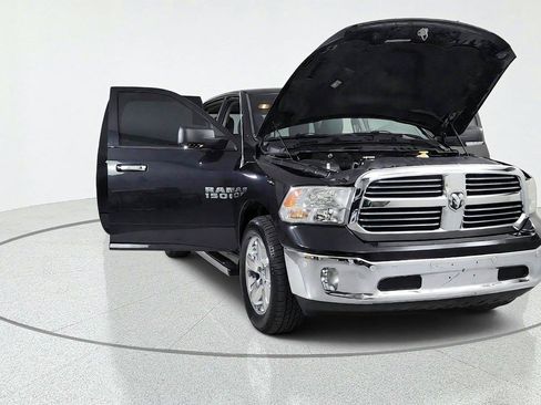 Used 2017 RAM 1500 Big Horn AWD/4WD image 9