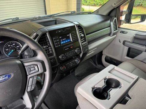 Used 2019 Ford F250 XLT AWD/4WD image 28