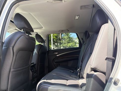 Used 2020 Acura MDX w/ Technology Package AWD/4WD image 24