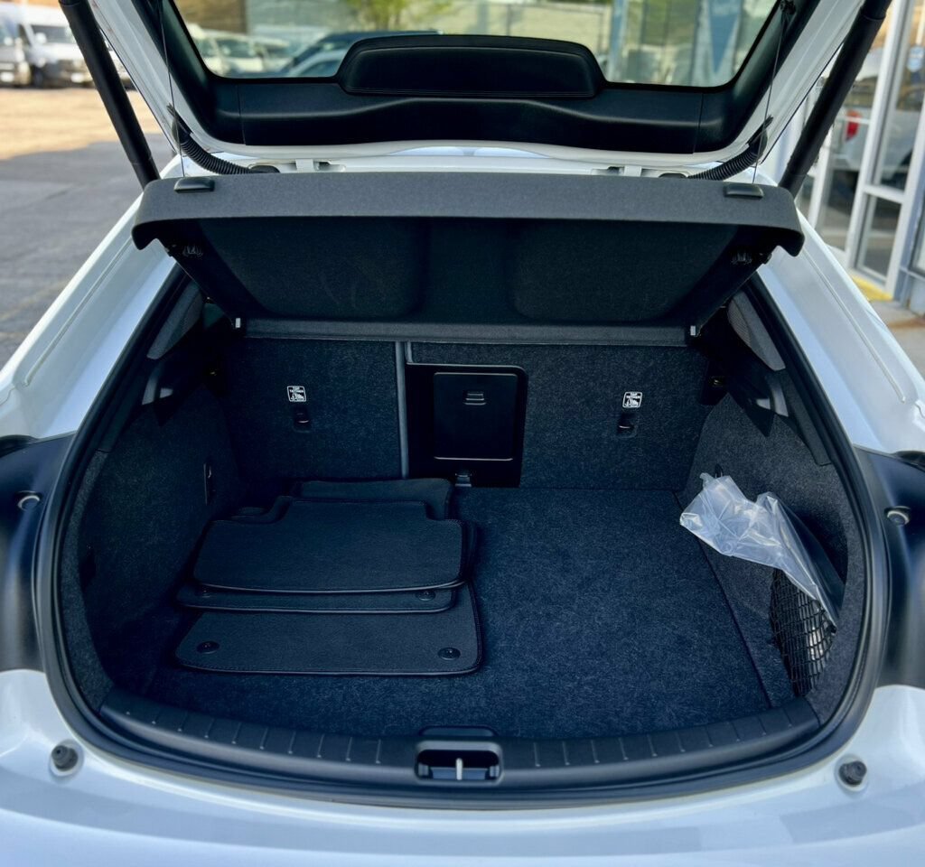 Used 2022 Polestar Polestar 2 w/ Pilot Package AWD/4WD image 8