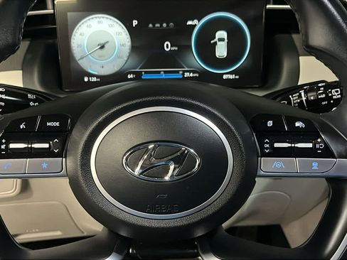 Used 2022 Hyundai Tucson SEL w/ Convenience Package AWD/4WD image 11