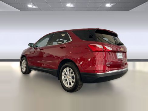Used 2020 Chevrolet Equinox LT w/ Driver Convenience Package image 3