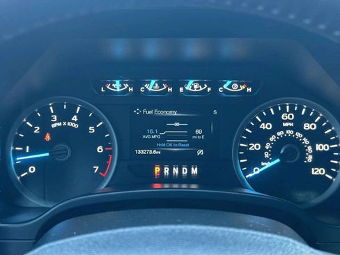 Used 2017 Ford F150 XLT w/ Equipment Group 302A Luxury AWD/4WD image 27