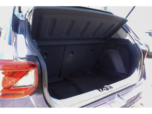 Used 2021 Hyundai Venue FWD image 29