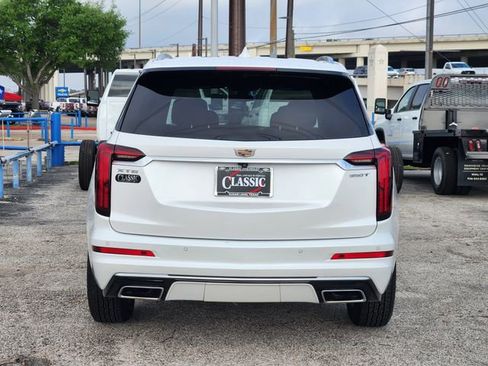 Used 2023 Cadillac XT6 Luxury image 6