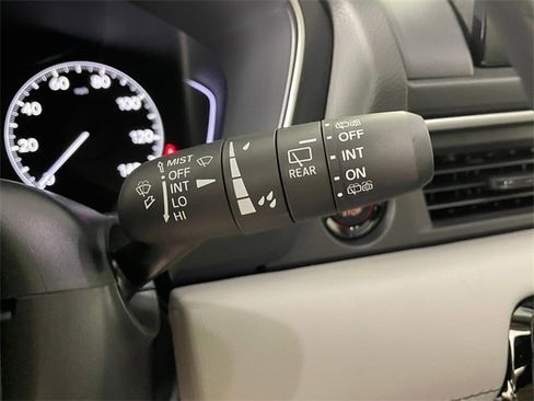 Certified 2025 Honda Pilot Touring image 16