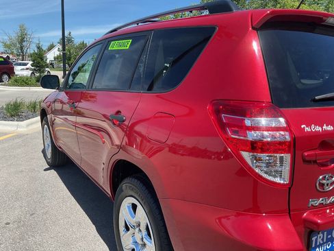 Used 2012 Toyota RAV4 4WD w/ Value Pkg image 5