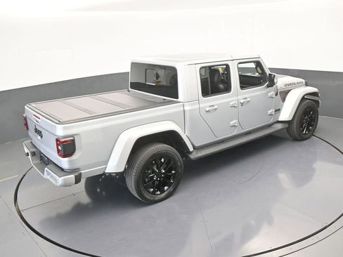 Used 2022 Jeep Gladiator Overland image 55